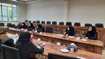 برگزاری جلسه مرکز تحقیقات با معاونت بهداشتی دانشگاه جهت تدوین کتابچه سیمای جمعیت استان